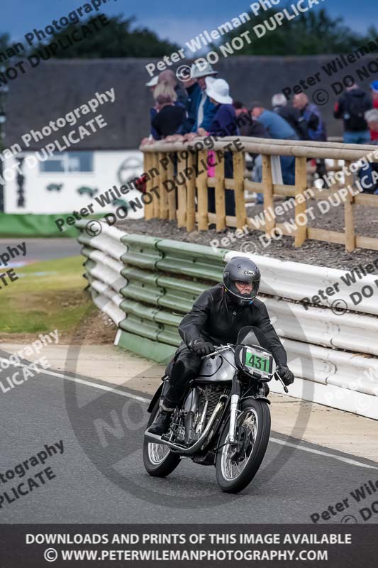 Vintage motorcycle club;eventdigitalimages;mallory park;mallory park trackday photographs;no limits trackdays;peter wileman photography;trackday digital images;trackday photos;vmcc festival 1000 bikes photographs